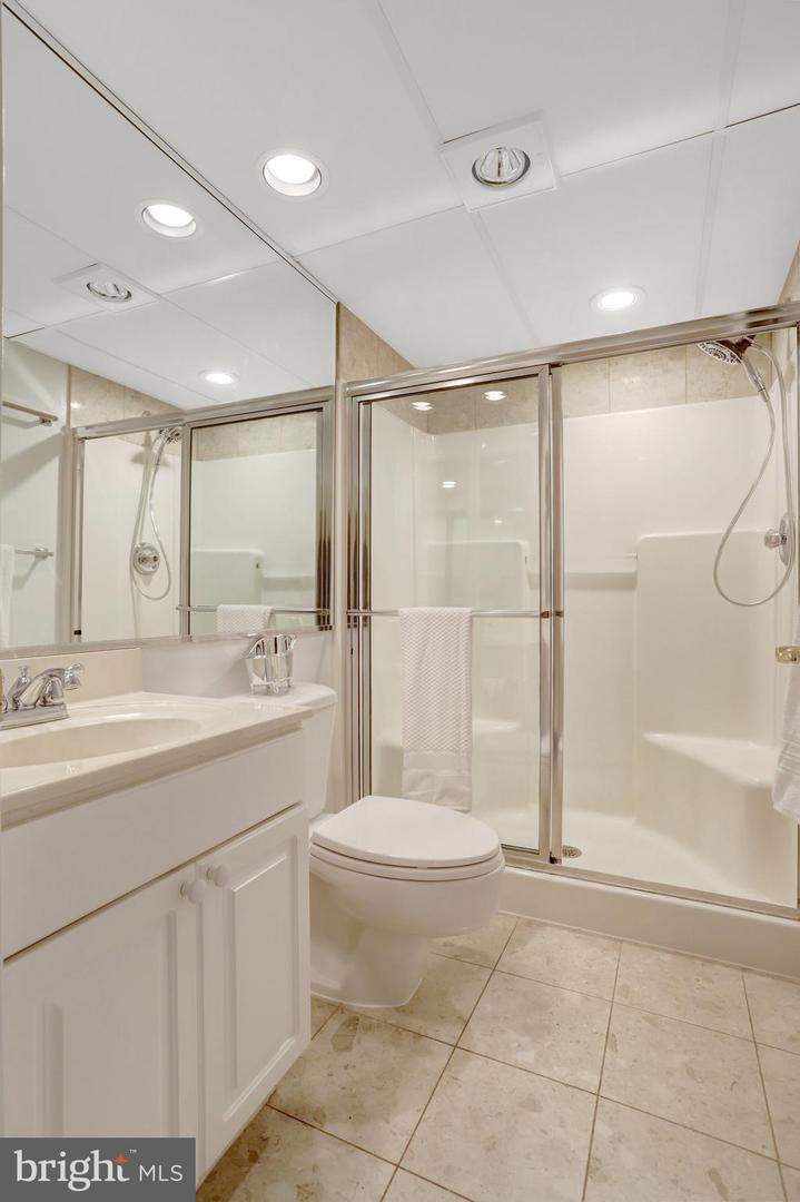 1276 N WAYNE ST N #628, ARLINGTON, Virginia 22201, 2 Bedrooms Bedrooms, ,2 BathroomsBathrooms,Residential,For sale,1276 N WAYNE ST N #628,VAAR2063926 MLS # VAAR2063926