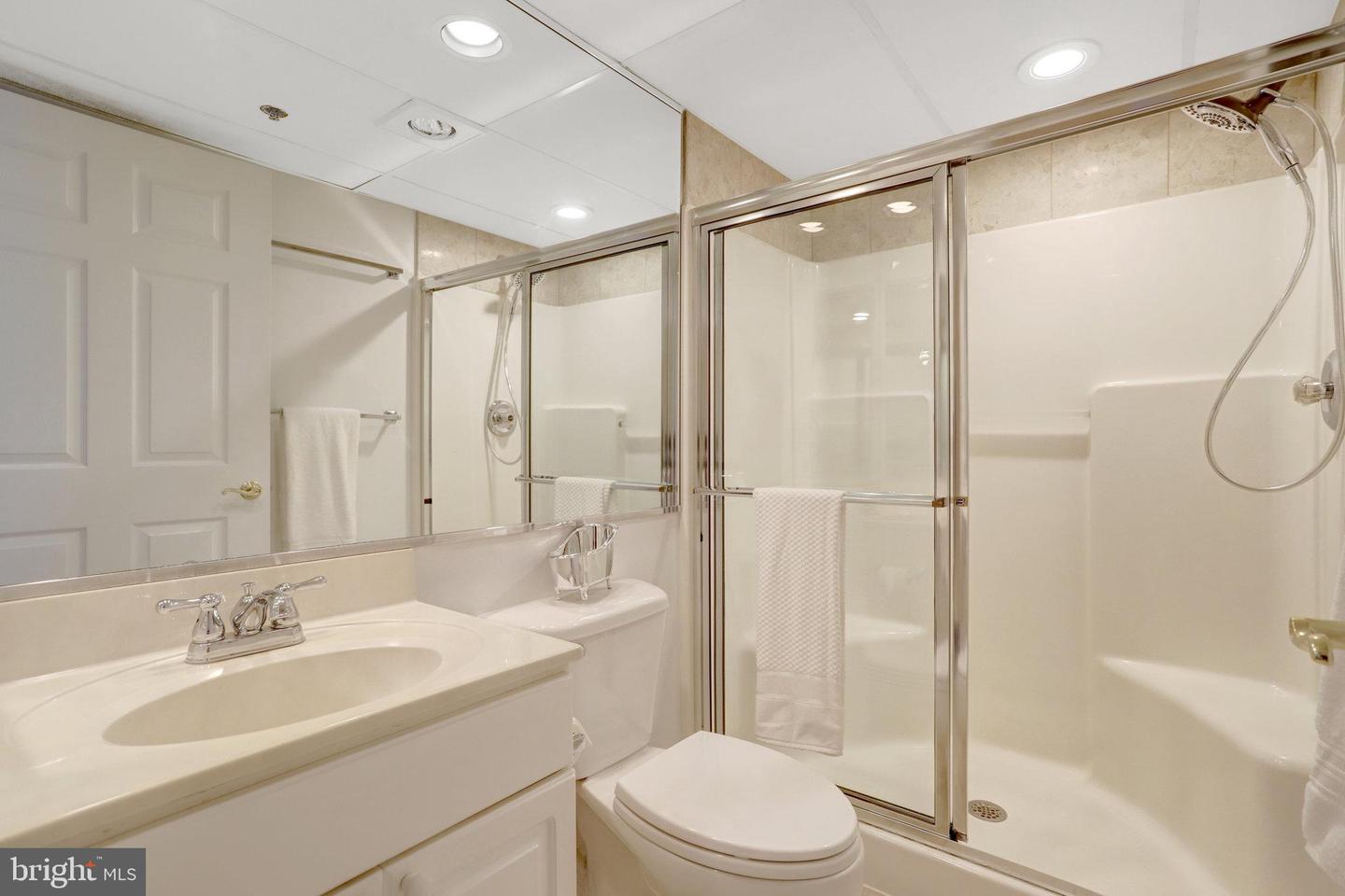 1276 N WAYNE ST N #628, ARLINGTON, Virginia 22201, 2 Bedrooms Bedrooms, ,2 BathroomsBathrooms,Residential,For sale,1276 N WAYNE ST N #628,VAAR2063926 MLS # VAAR2063926