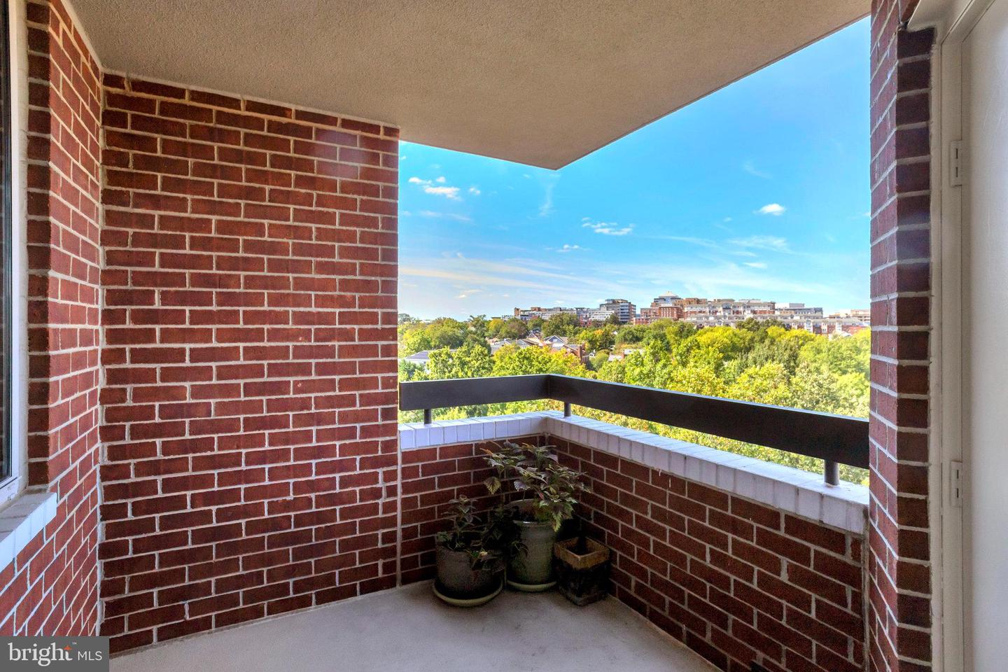 1276 N WAYNE ST N #628, ARLINGTON, Virginia 22201, 2 Bedrooms Bedrooms, ,2 BathroomsBathrooms,Residential,For sale,1276 N WAYNE ST N #628,VAAR2063926 MLS # VAAR2063926