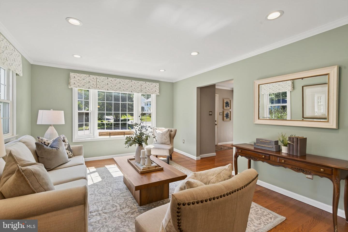 10114 MARSHALL POND RD, BURKE, Virginia 22015, 4 Bedrooms Bedrooms, ,3 BathroomsBathrooms,Residential,For sale,10114 MARSHALL POND RD,VAFX2268328 MLS # VAFX2268328