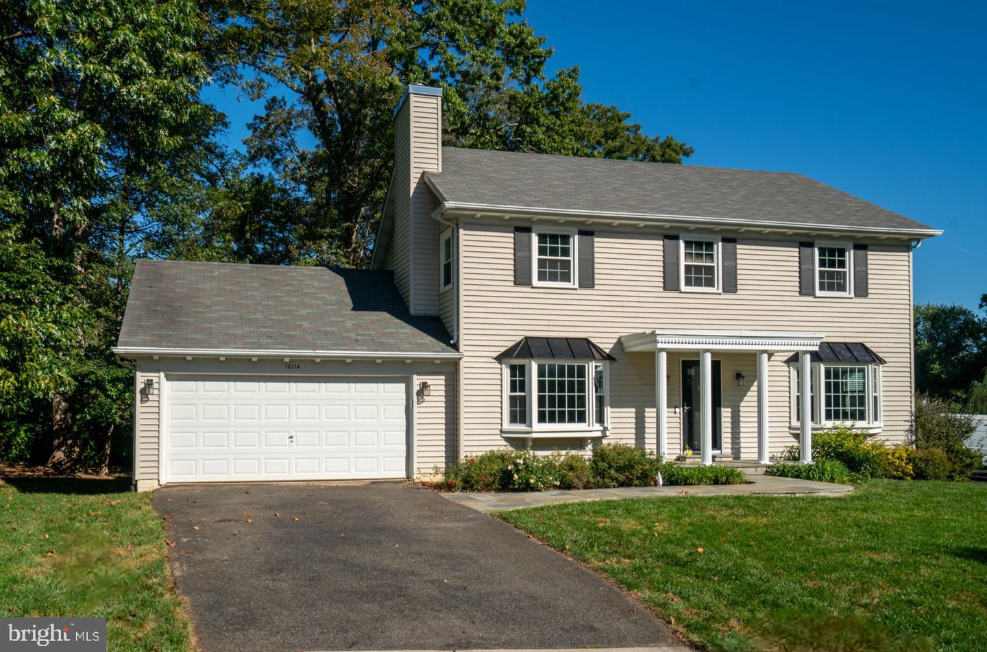 10114 MARSHALL POND RD, BURKE, Virginia 22015, 4 Bedrooms Bedrooms, ,3 BathroomsBathrooms,Residential,For sale,10114 MARSHALL POND RD,VAFX2268328 MLS # VAFX2268328