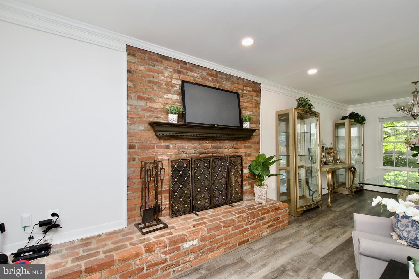 4522 PICKETT RD, FAIRFAX, Virginia 22032, 4 Bedrooms Bedrooms, ,3 BathroomsBathrooms,Residential,For sale,4522 PICKETT RD,VAFX2268444 MLS # VAFX2268444