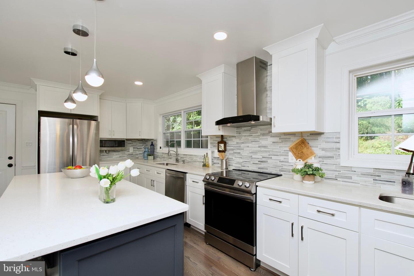 4522 PICKETT RD, FAIRFAX, Virginia 22032, 4 Bedrooms Bedrooms, ,3 BathroomsBathrooms,Residential,For sale,4522 PICKETT RD,VAFX2268444 MLS # VAFX2268444