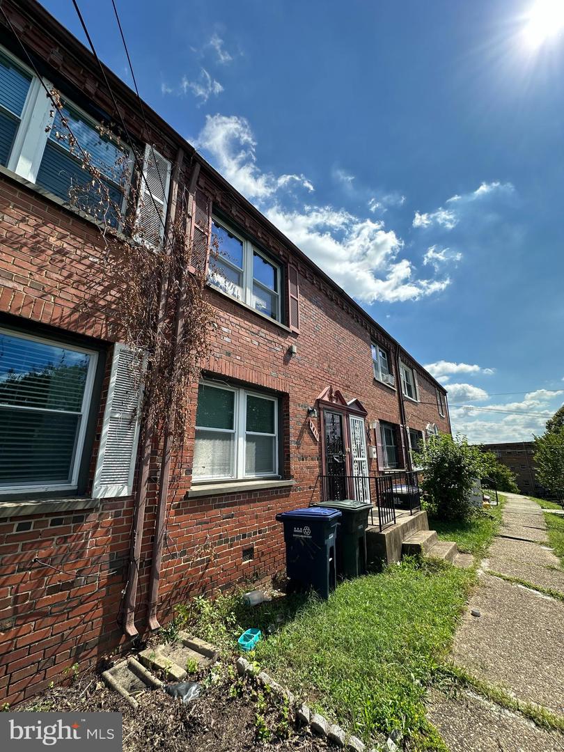 4911 JUST ST NE, WASHINGTON, District Of Columbia 20019, 1 Bedroom Bedrooms, ,1 BathroomBathrooms,Residential,For sale,4911 JUST ST NE,DCDC2223524 MLS # DCDC2223524