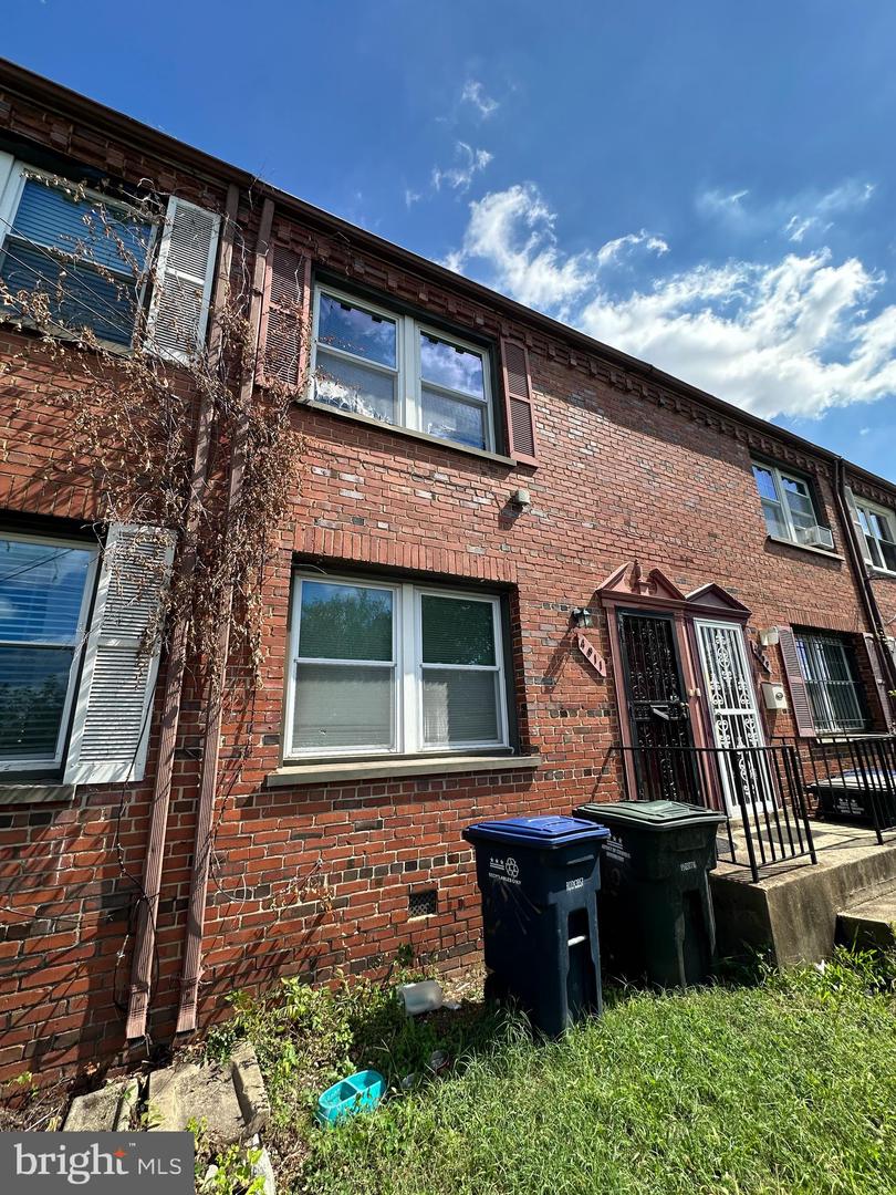 4911 JUST ST NE, WASHINGTON, District Of Columbia 20019, 1 Bedroom Bedrooms, ,1 BathroomBathrooms,Residential,For sale,4911 JUST ST NE,DCDC2223524 MLS # DCDC2223524
