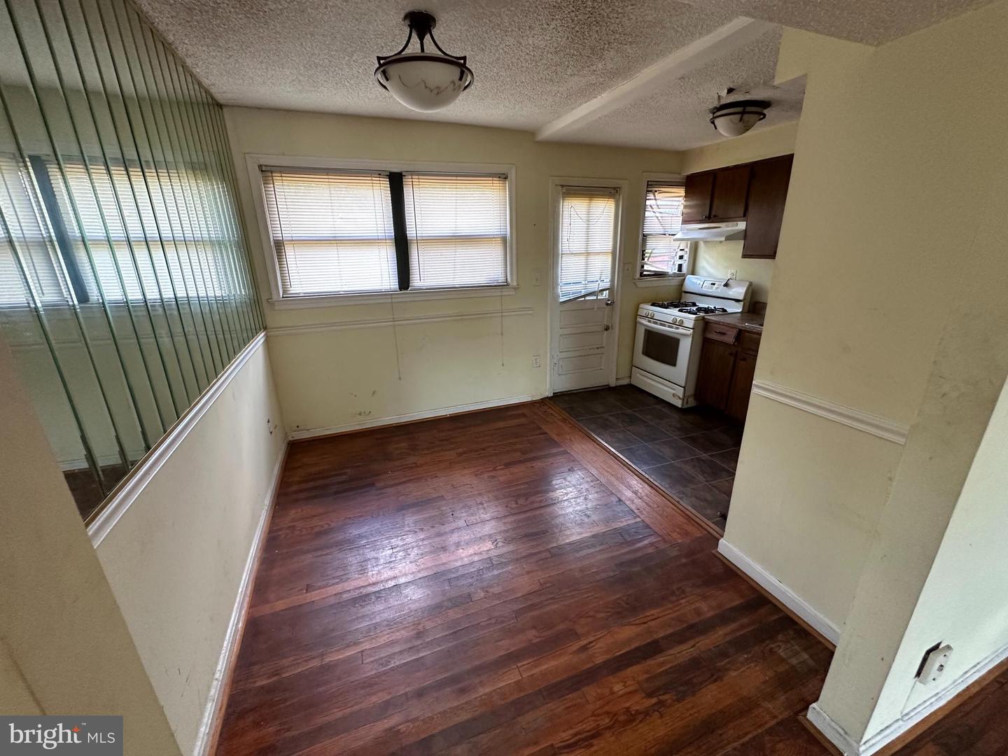 4911 JUST ST NE, WASHINGTON, District Of Columbia 20019, 1 Bedroom Bedrooms, ,1 BathroomBathrooms,Residential,For sale,4911 JUST ST NE,DCDC2223524 MLS # DCDC2223524