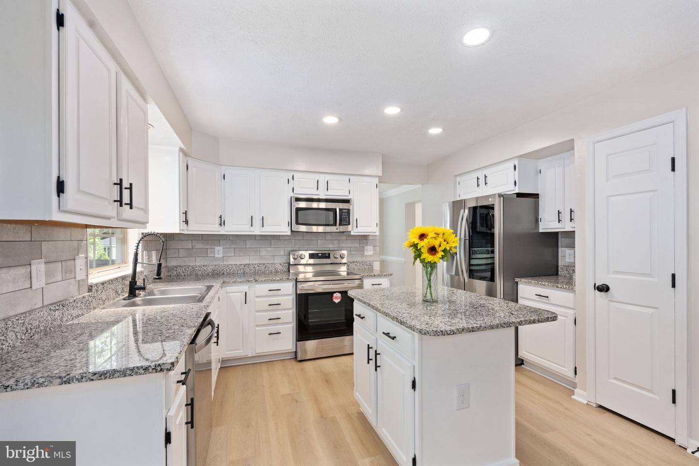 103 SPRING LAKE DR, STAFFORD, Virginia 22556, 5 Bedrooms Bedrooms, ,3 BathroomsBathrooms,Residential,For sale,103 SPRING LAKE DR,VAST2042826 MLS # VAST2042826