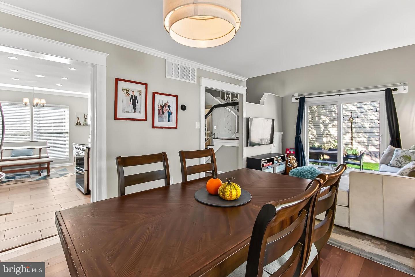 7206 LAVENDER LN, SPRINGFIELD, Virginia 22150, 3 Bedrooms Bedrooms, 9 Rooms Rooms,2 BathroomsBathrooms,Residential,For sale,7206 LAVENDER LN,VAFX2268900 MLS # VAFX2268900