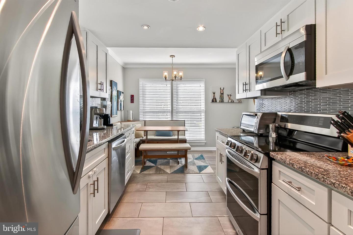 7206 LAVENDER LN, SPRINGFIELD, Virginia 22150, 3 Bedrooms Bedrooms, 9 Rooms Rooms,2 BathroomsBathrooms,Residential,For sale,7206 LAVENDER LN,VAFX2268900 MLS # VAFX2268900