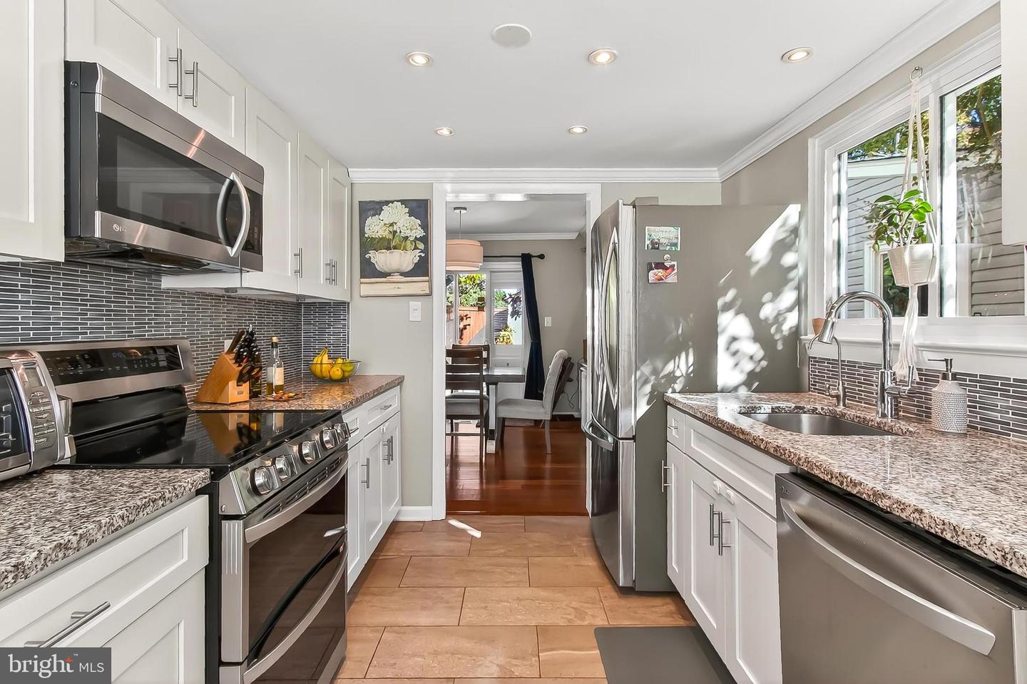 7206 LAVENDER LN, SPRINGFIELD, Virginia 22150, 3 Bedrooms Bedrooms, 9 Rooms Rooms,2 BathroomsBathrooms,Residential,For sale,7206 LAVENDER LN,VAFX2268900 MLS # VAFX2268900