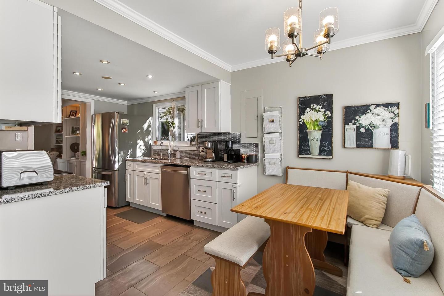 7206 LAVENDER LN, SPRINGFIELD, Virginia 22150, 3 Bedrooms Bedrooms, 9 Rooms Rooms,2 BathroomsBathrooms,Residential,For sale,7206 LAVENDER LN,VAFX2268900 MLS # VAFX2268900