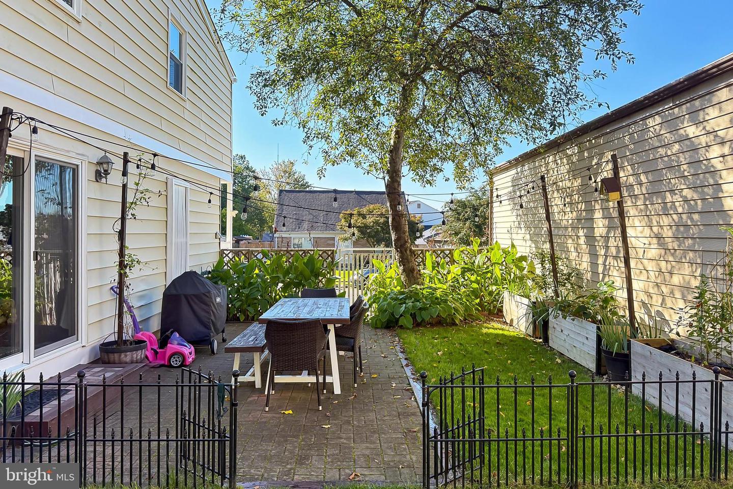 7206 LAVENDER LN, SPRINGFIELD, Virginia 22150, 3 Bedrooms Bedrooms, 9 Rooms Rooms,2 BathroomsBathrooms,Residential,For sale,7206 LAVENDER LN,VAFX2268900 MLS # VAFX2268900