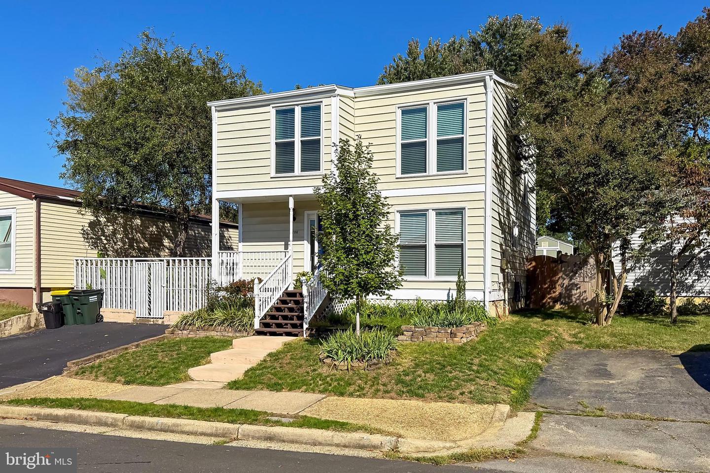 7206 LAVENDER LN, SPRINGFIELD, Virginia 22150, 3 Bedrooms Bedrooms, 9 Rooms Rooms,2 BathroomsBathrooms,Residential,For sale,7206 LAVENDER LN,VAFX2268900 MLS # VAFX2268900