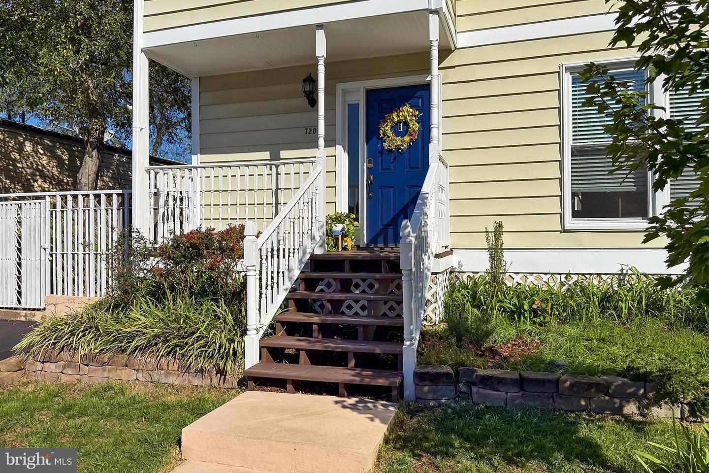 7206 LAVENDER LN, SPRINGFIELD, Virginia 22150, 3 Bedrooms Bedrooms, 9 Rooms Rooms,2 BathroomsBathrooms,Residential,For sale,7206 LAVENDER LN,VAFX2268900 MLS # VAFX2268900