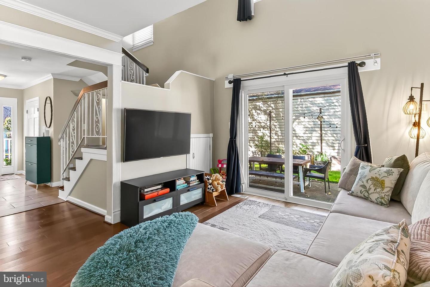 7206 LAVENDER LN, SPRINGFIELD, Virginia 22150, 3 Bedrooms Bedrooms, 9 Rooms Rooms,2 BathroomsBathrooms,Residential,For sale,7206 LAVENDER LN,VAFX2268900 MLS # VAFX2268900