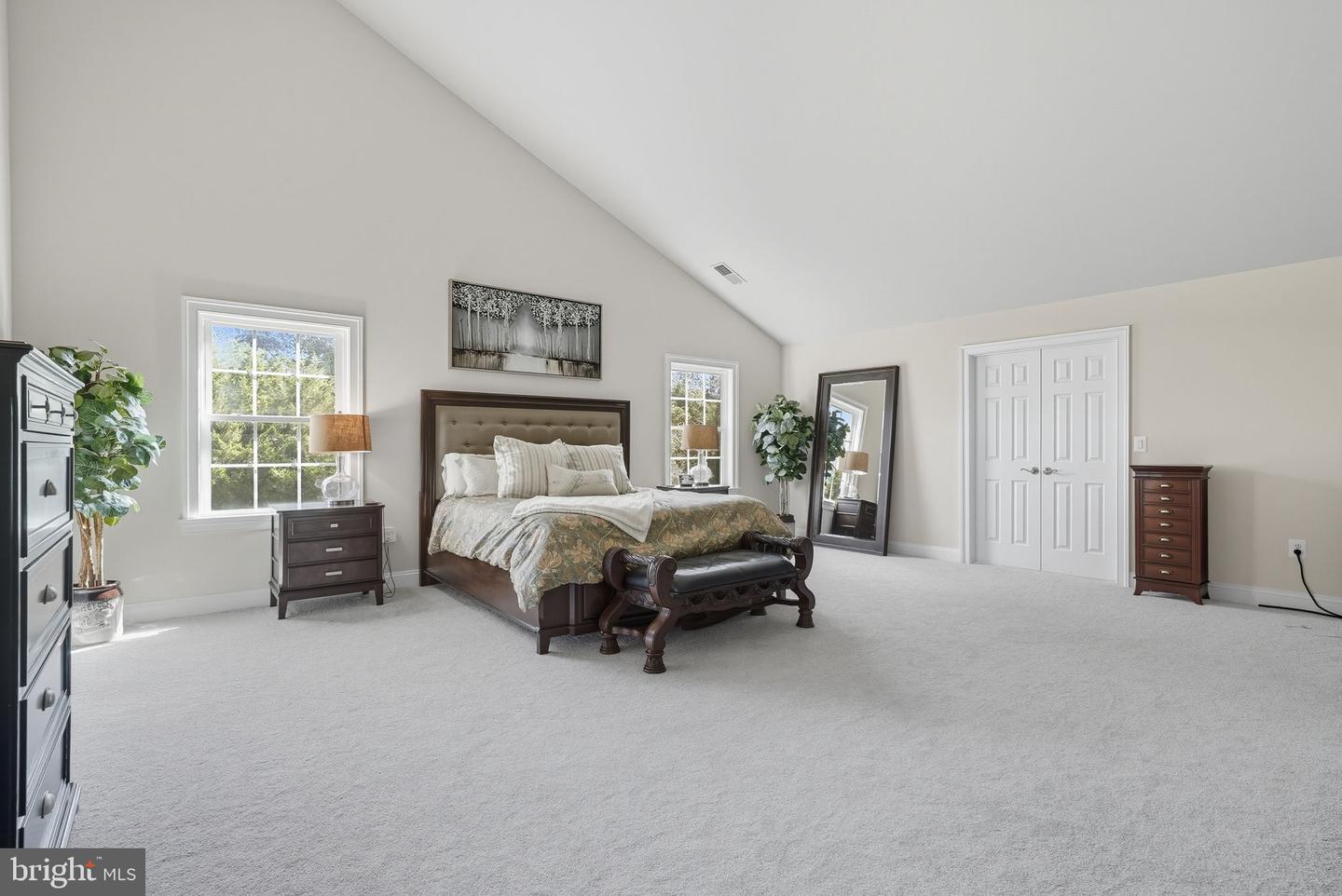 10004 WINDY HILL DR, NOKESVILLE, Virginia 20181, 6 Bedrooms Bedrooms, ,5 BathroomsBathrooms,Residential,For sale,10004 WINDY HILL DR,VAPW2104710 MLS # VAPW2104710