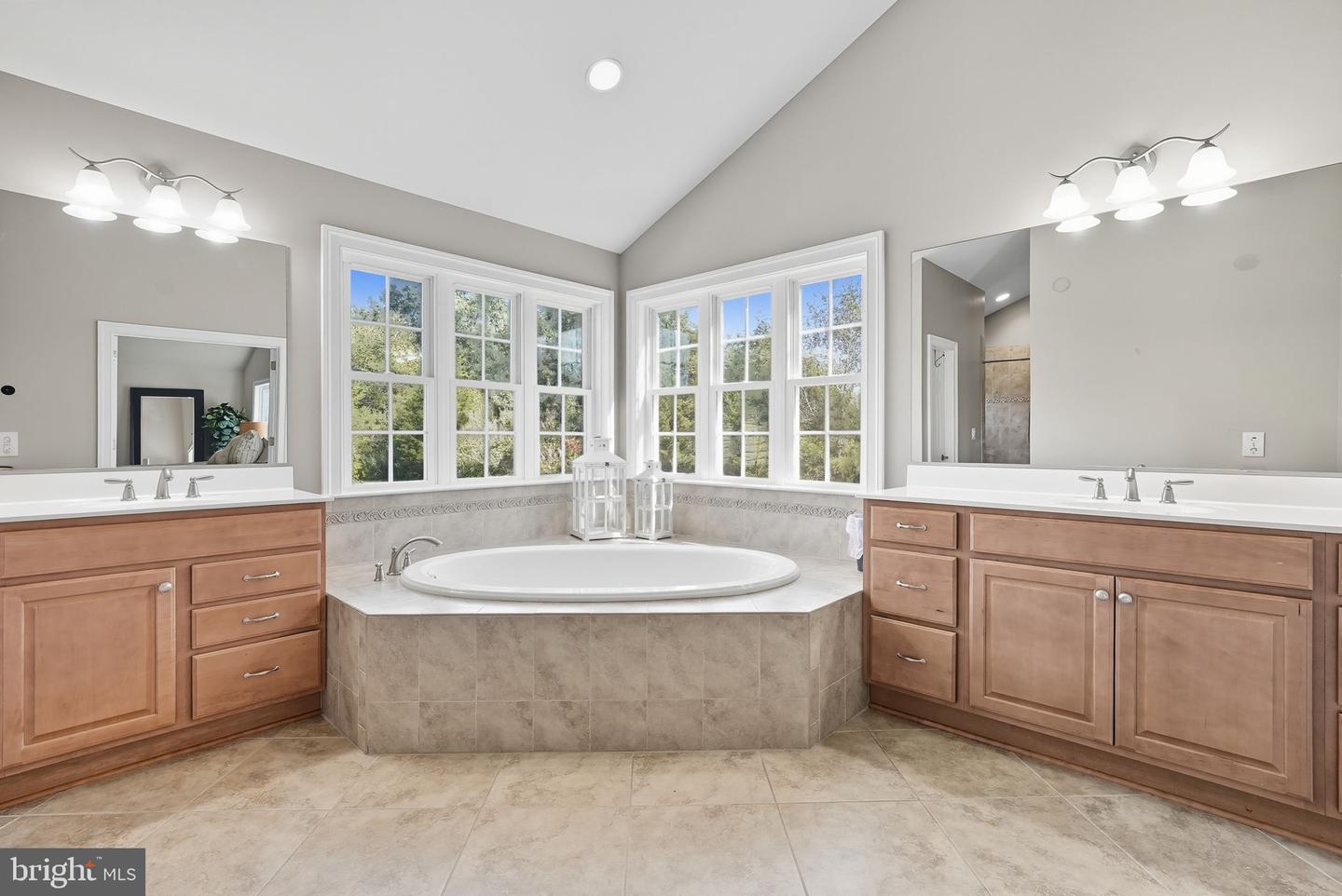 10004 WINDY HILL DR, NOKESVILLE, Virginia 20181, 6 Bedrooms Bedrooms, ,5 BathroomsBathrooms,Residential,For sale,10004 WINDY HILL DR,VAPW2104710 MLS # VAPW2104710