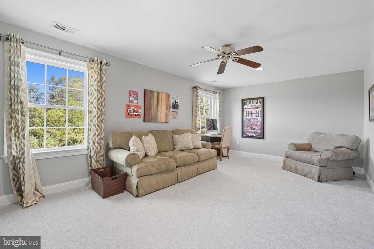 10004 WINDY HILL DR, NOKESVILLE, Virginia 20181, 6 Bedrooms Bedrooms, ,5 BathroomsBathrooms,Residential,For sale,10004 WINDY HILL DR,VAPW2104710 MLS # VAPW2104710