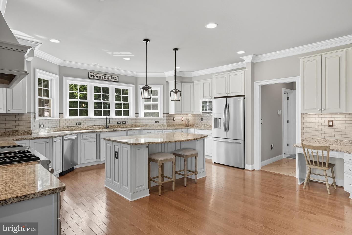 10004 WINDY HILL DR, NOKESVILLE, Virginia 20181, 6 Bedrooms Bedrooms, ,5 BathroomsBathrooms,Residential,For sale,10004 WINDY HILL DR,VAPW2104710 MLS # VAPW2104710
