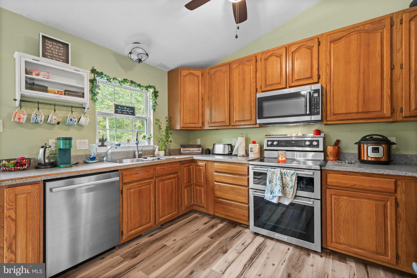 9811 DEER PARK DR, SPOTSYLVANIA, Virginia 22551, 3 Bedrooms Bedrooms, ,3 BathroomsBathrooms,Residential,For sale,9811 DEER PARK DR,VASP2036476 MLS # VASP2036476 9811 DEER PARK DR, SPOTSYLVANIA, Virginia 22551, 3 Bedrooms Bedrooms, ,3 BathroomsBathrooms,Residential,For sale,9811 DEER PARK DR,VASP2036476 MLS # VASP2036476