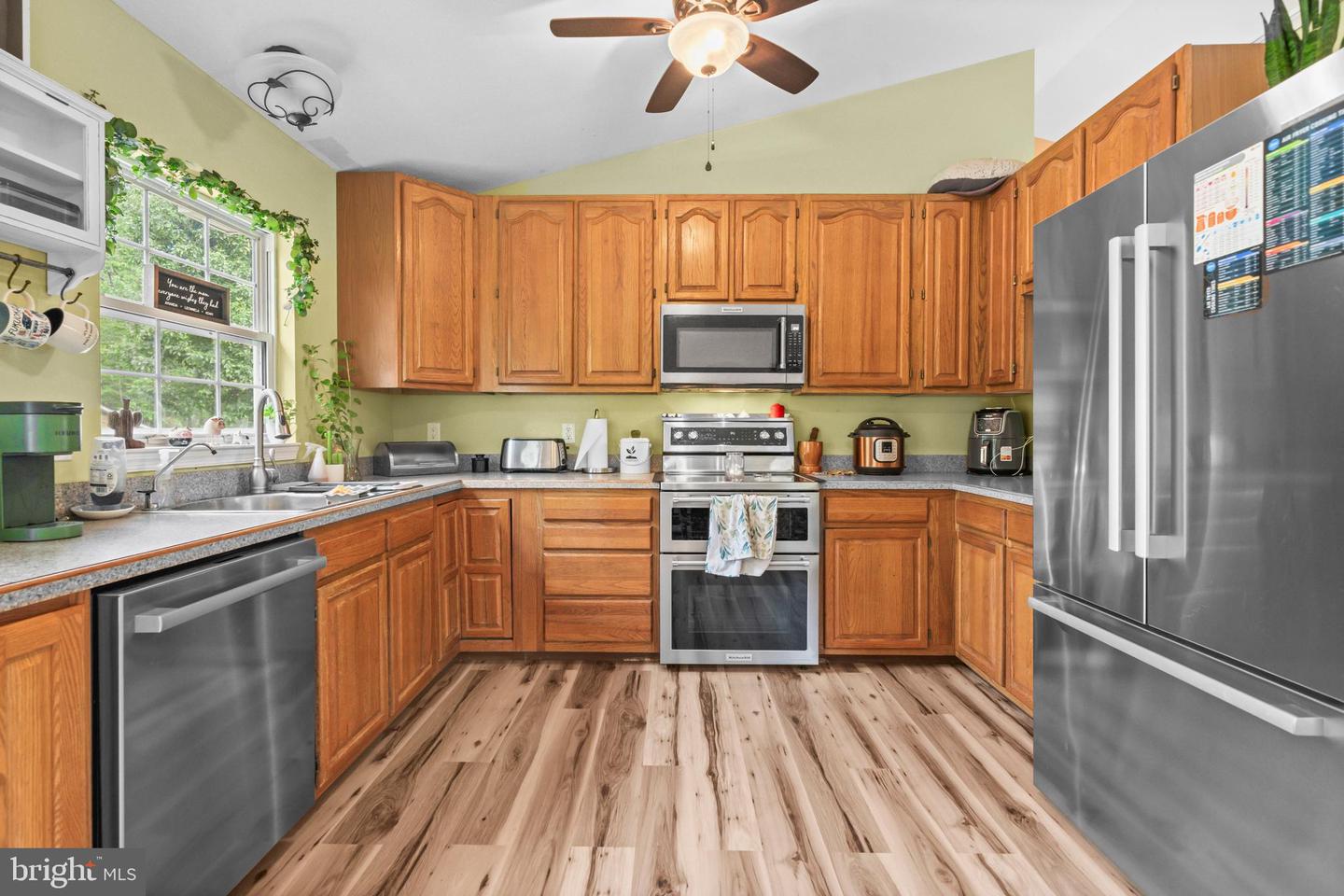 9811 DEER PARK DR, SPOTSYLVANIA, Virginia 22551, 3 Bedrooms Bedrooms, ,3 BathroomsBathrooms,Residential,For sale,9811 DEER PARK DR,VASP2036476 MLS # VASP2036476 9811 DEER PARK DR, SPOTSYLVANIA, Virginia 22551, 3 Bedrooms Bedrooms, ,3 BathroomsBathrooms,Residential,For sale,9811 DEER PARK DR,VASP2036476 MLS # VASP2036476