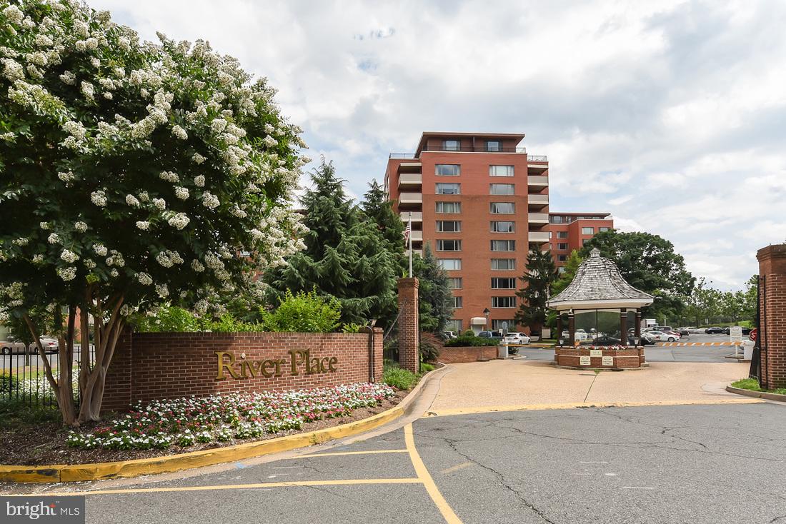 1011 ARLINGTON BLVD #648, ARLINGTON, Virginia 22209, 1 Bedroom Bedrooms, ,1 BathroomBathrooms,Residential,For sale,1011 ARLINGTON BLVD #648,VAAR2064204 MLS # VAAR2064204