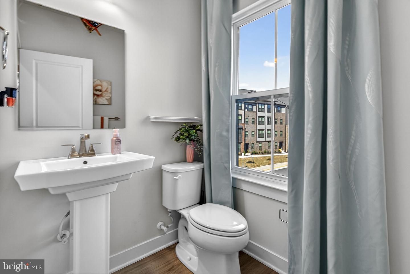 2694 VELOCITY RD #33K, HERNDON, Virginia 20171, 3 Bedrooms Bedrooms, ,2 BathroomsBathrooms,Residential,For sale,2694 VELOCITY RD #33K,VAFX2269520 MLS # VAFX2269520