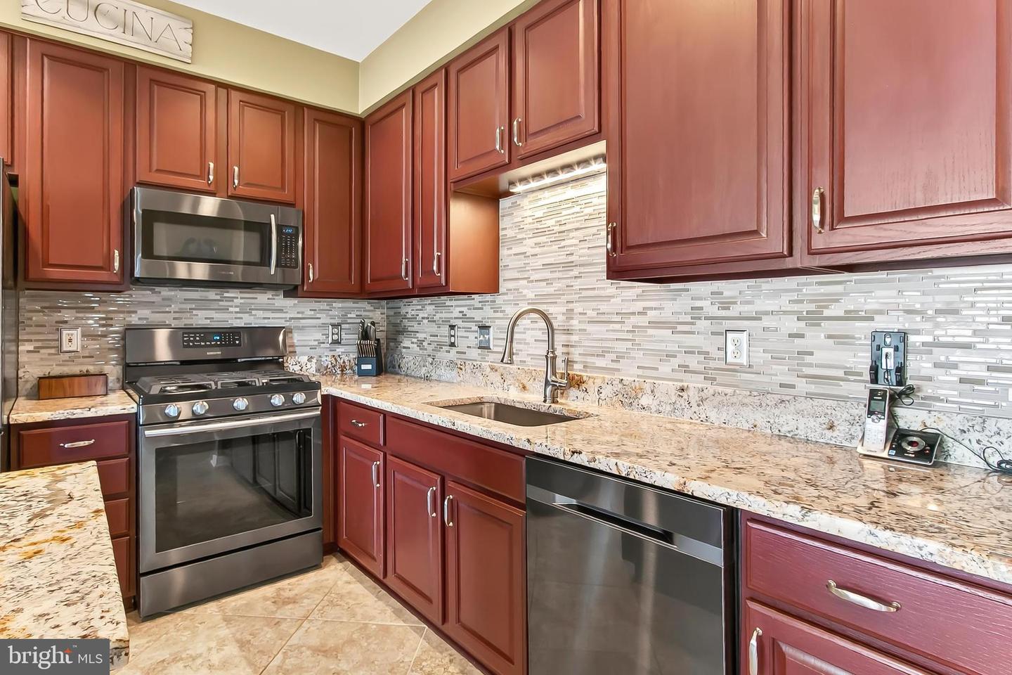 14734 DUCKTAN LOOP, GAINESVILLE, Virginia 20155, 3 Bedrooms Bedrooms, ,2 BathroomsBathrooms,Residential,For sale,14734 DUCKTAN LOOP,VAPW2104892 MLS # VAPW2104892
