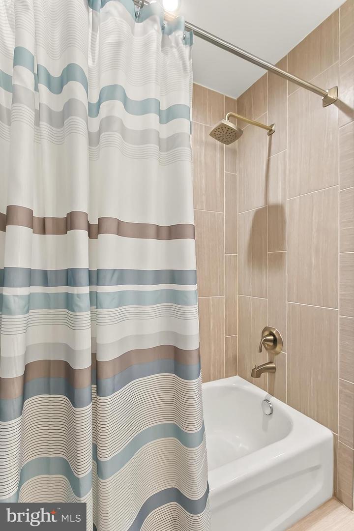 14734 DUCKTAN LOOP, GAINESVILLE, Virginia 20155, 3 Bedrooms Bedrooms, ,2 BathroomsBathrooms,Residential,For sale,14734 DUCKTAN LOOP,VAPW2104892 MLS # VAPW2104892
