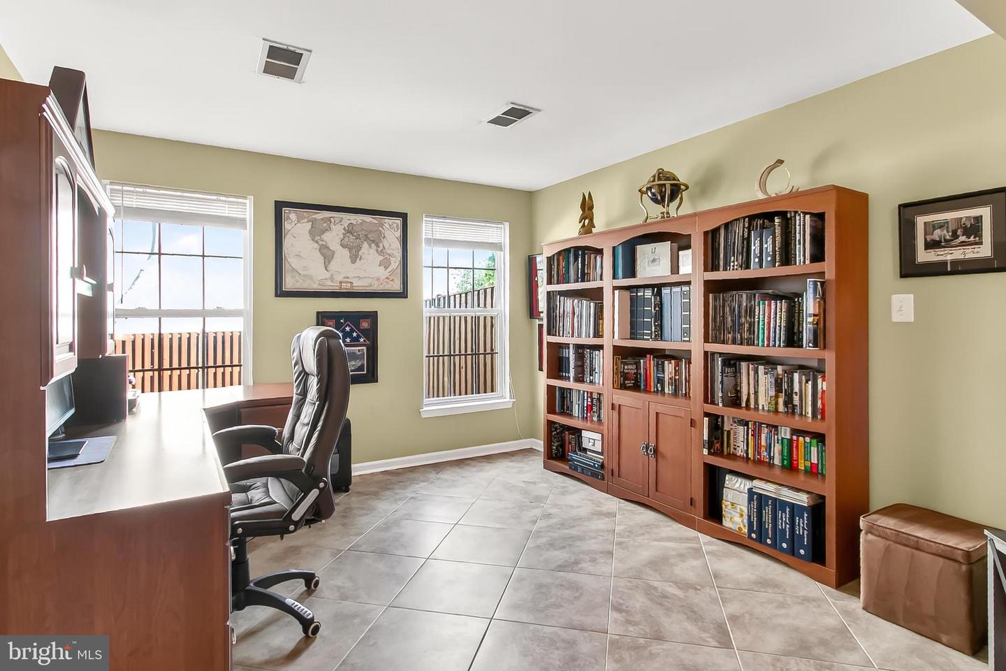 14734 DUCKTAN LOOP, GAINESVILLE, Virginia 20155, 3 Bedrooms Bedrooms, ,2 BathroomsBathrooms,Residential,For sale,14734 DUCKTAN LOOP,VAPW2104892 MLS # VAPW2104892