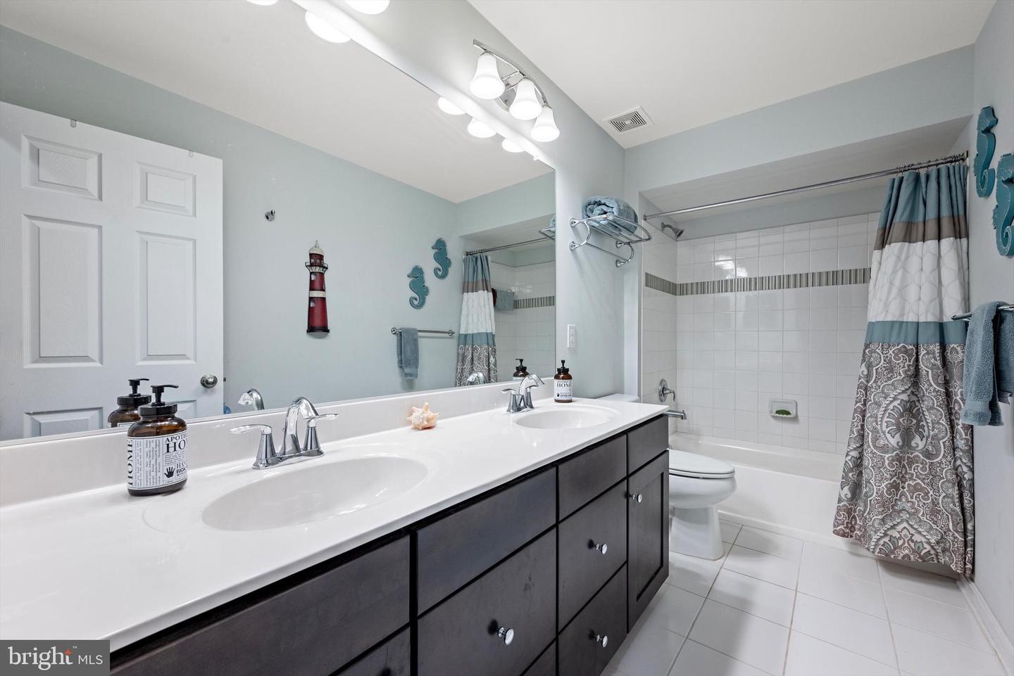100 SILVER COMET CT, FREDERICKSBURG, Virginia 22405, 5 Bedrooms Bedrooms, ,3 BathroomsBathrooms,Residential,For sale,100 SILVER COMET CT,VAST2043078 MLS # VAST2043078