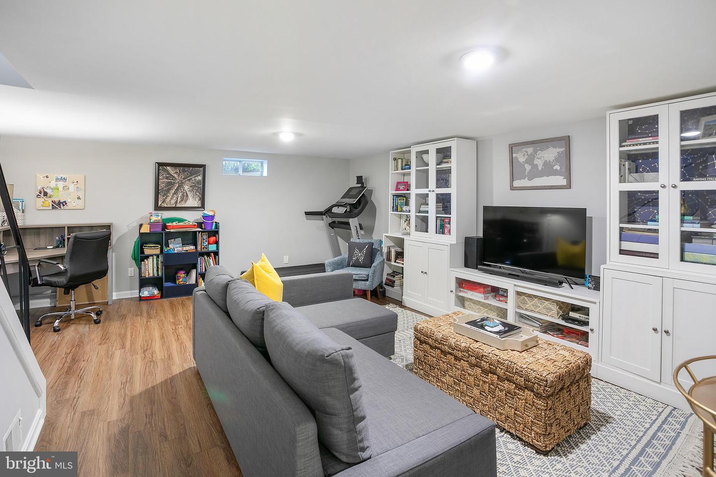 3818 KING ST, ALEXANDRIA, Virginia 22302, 3 Bedrooms Bedrooms, ,2 BathroomsBathrooms,Residential,For sale,3818 KING ST,VAAX2050294 MLS # VAAX2050294