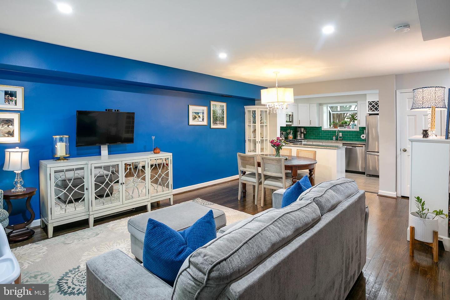 3818 KING ST, ALEXANDRIA, Virginia 22302, 3 Bedrooms Bedrooms, ,2 BathroomsBathrooms,Residential,For sale,3818 KING ST,VAAX2050294 MLS # VAAX2050294