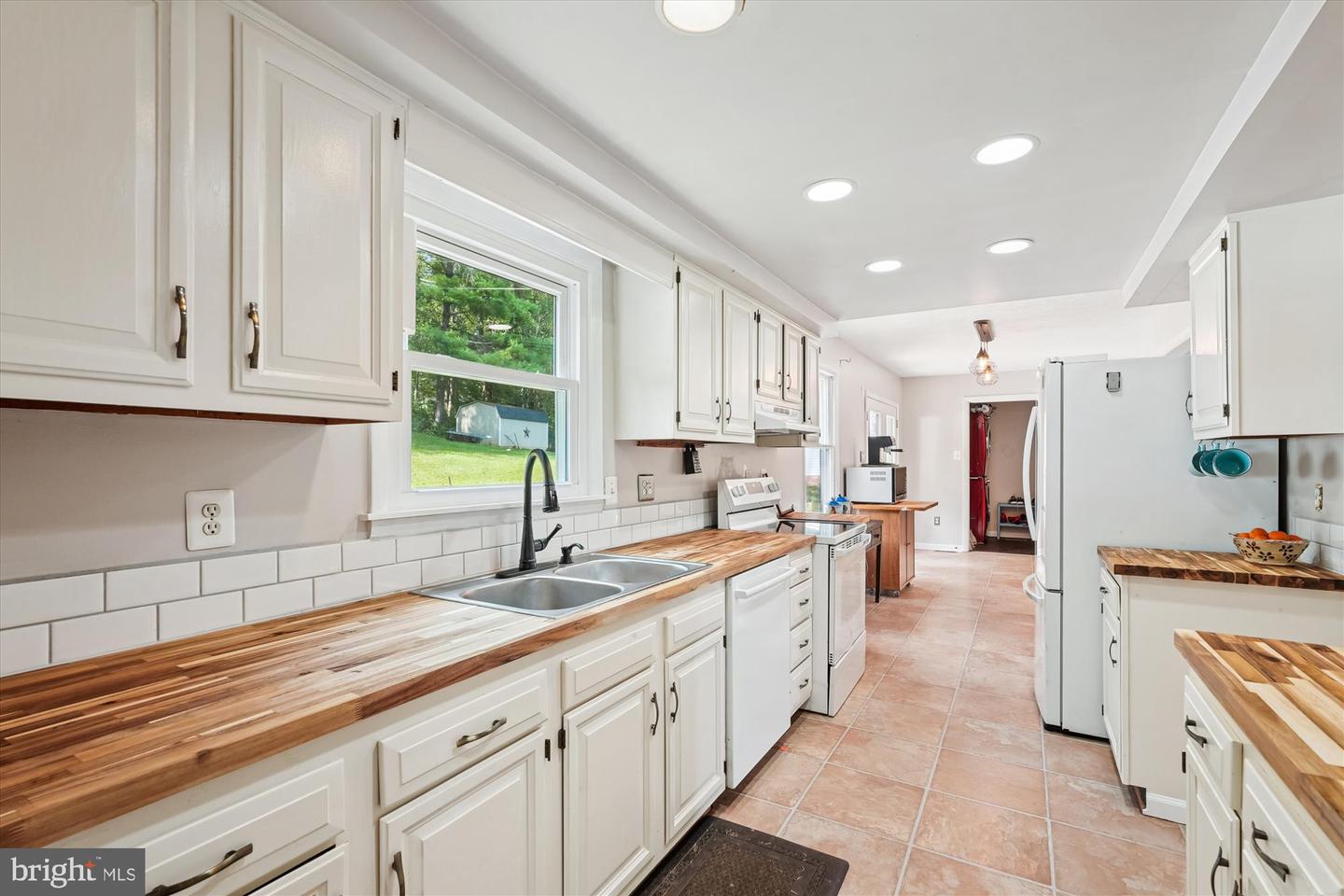 4170 PADGETT DR, HAYMARKET, Virginia 20169, 4 Bedrooms Bedrooms, ,2 BathroomsBathrooms,Residential,For sale,4170 PADGETT DR,VAPW2104940 MLS # VAPW2104940