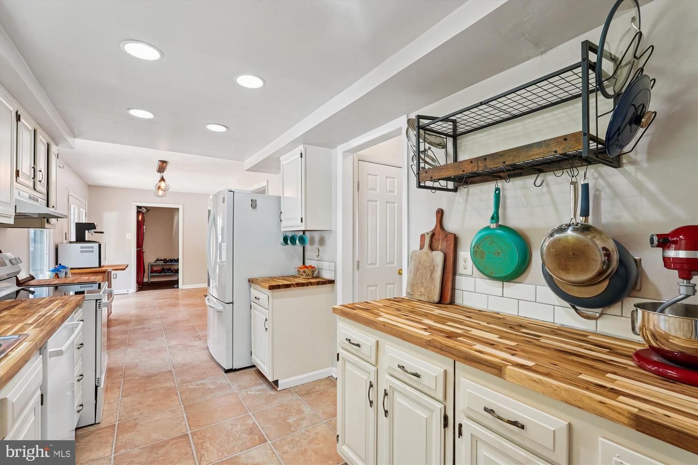 4170 PADGETT DR, HAYMARKET, Virginia 20169, 4 Bedrooms Bedrooms, ,2 BathroomsBathrooms,Residential,For sale,4170 PADGETT DR,VAPW2104940 MLS # VAPW2104940