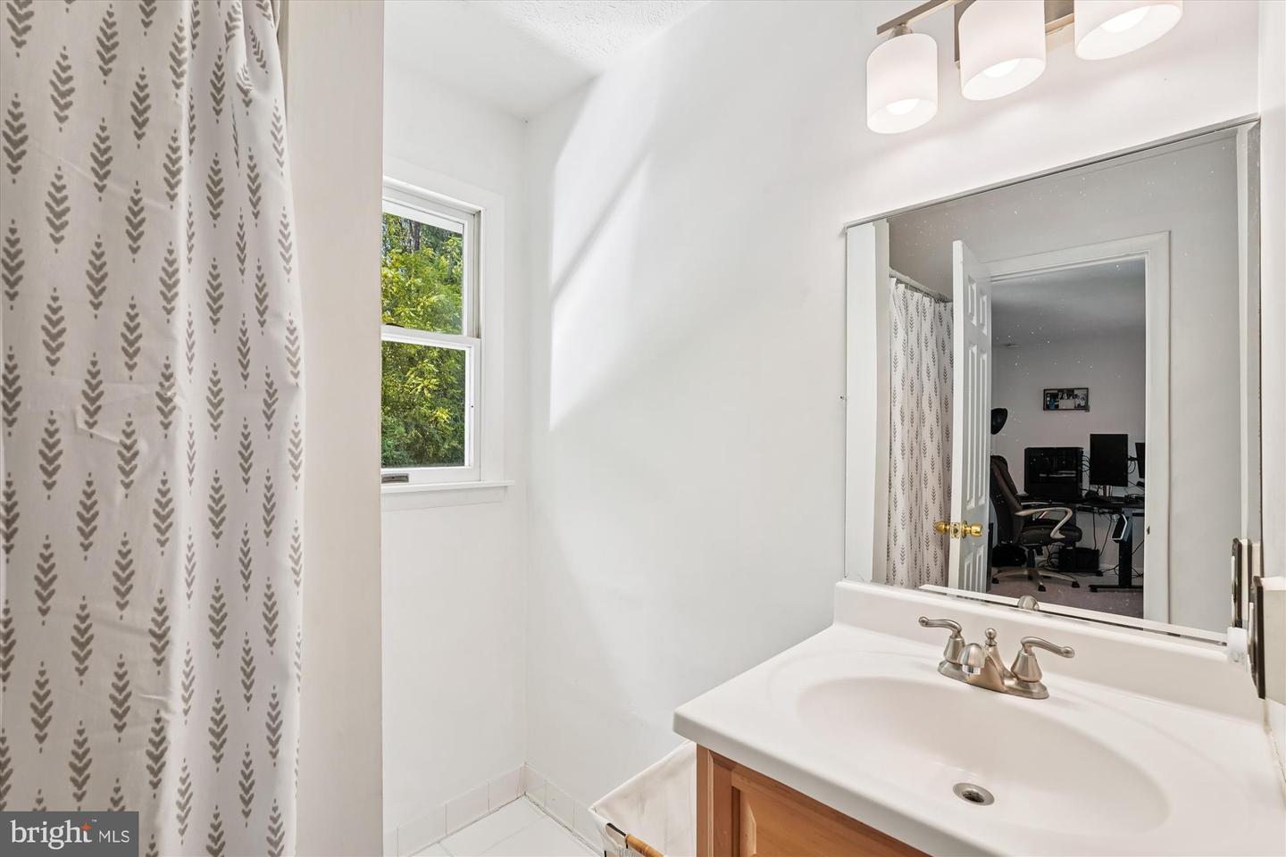 4170 PADGETT DR, HAYMARKET, Virginia 20169, 4 Bedrooms Bedrooms, ,2 BathroomsBathrooms,Residential,For sale,4170 PADGETT DR,VAPW2104940 MLS # VAPW2104940