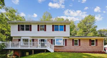 4170 PADGETT DR, HAYMARKET, Virginia 20169, 4 Bedrooms Bedrooms, ,2 BathroomsBathrooms,Residential,For sale,4170 PADGETT DR,VAPW2104940 MLS # VAPW2104940