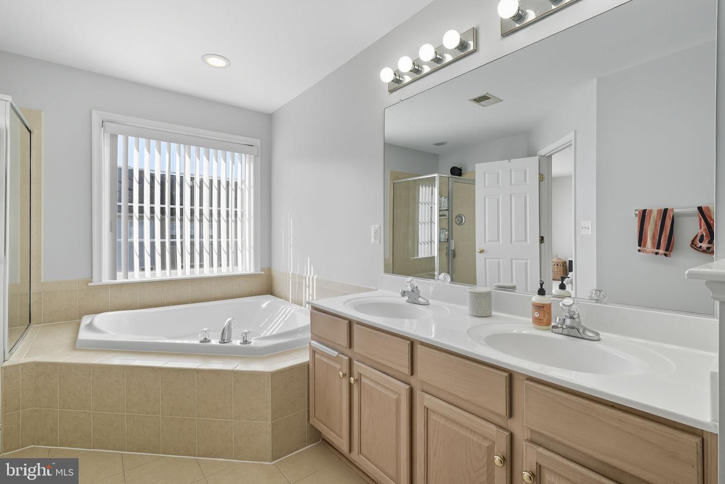 2119 CALLAO CT, WOODBRIDGE, Virginia 22191, 3 Bedrooms Bedrooms, ,3 BathroomsBathrooms,Residential,For sale,2119 CALLAO CT,VAPW2104970 MLS # VAPW2104970