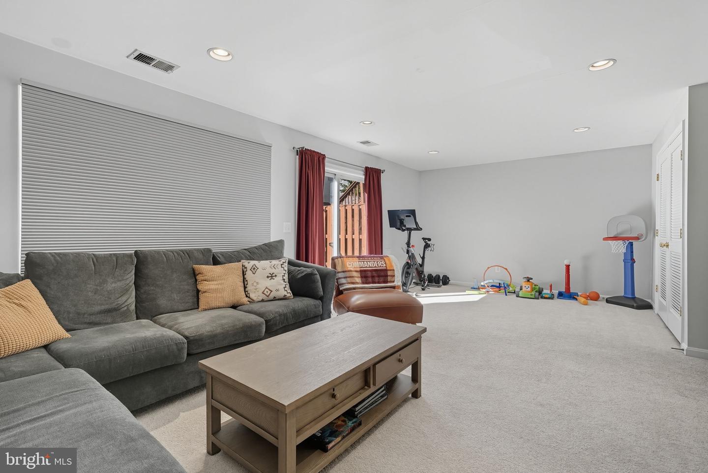 2119 CALLAO CT, WOODBRIDGE, Virginia 22191, 3 Bedrooms Bedrooms, ,3 BathroomsBathrooms,Residential,For sale,2119 CALLAO CT,VAPW2104970 MLS # VAPW2104970
