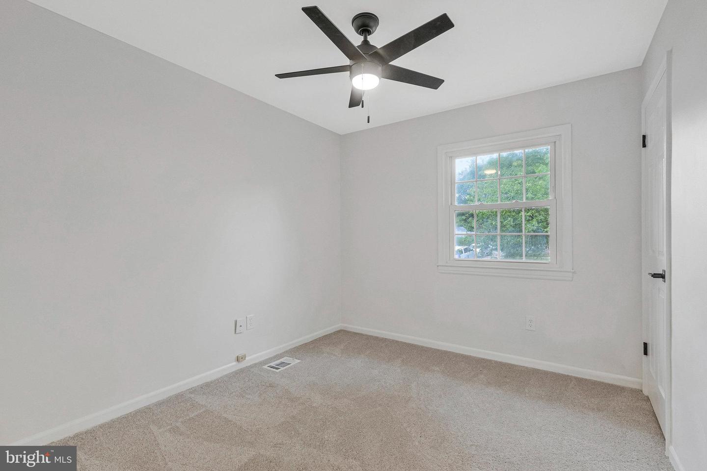 724 N AMELIA ST, STERLING, Virginia 20164, 3 Bedrooms Bedrooms, 6 Rooms Rooms,3 BathroomsBathrooms,Residential,For sale,724 N AMELIA ST,VALO2107828 MLS # VALO2107828