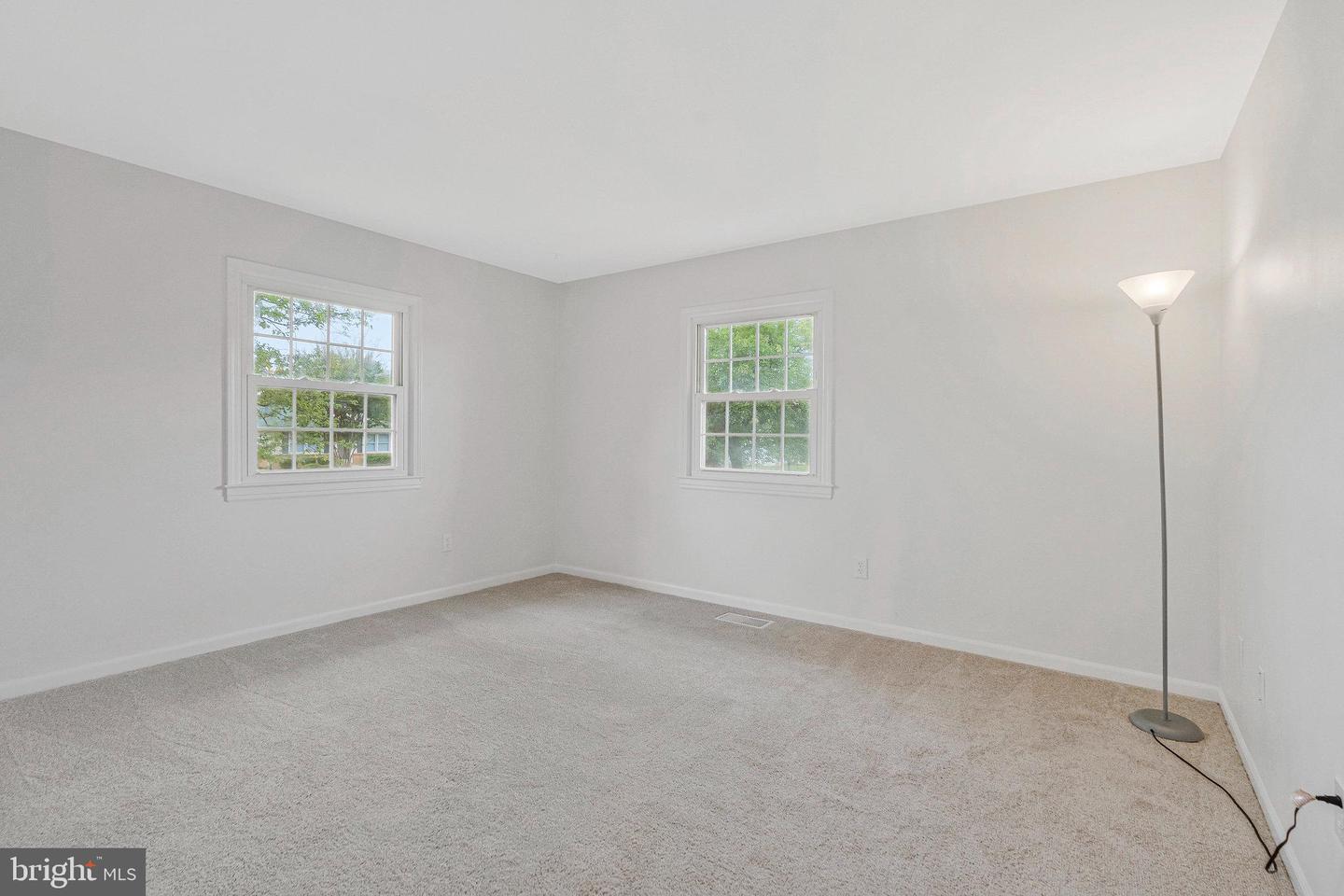 724 N AMELIA ST, STERLING, Virginia 20164, 3 Bedrooms Bedrooms, 6 Rooms Rooms,3 BathroomsBathrooms,Residential,For sale,724 N AMELIA ST,VALO2107828 MLS # VALO2107828