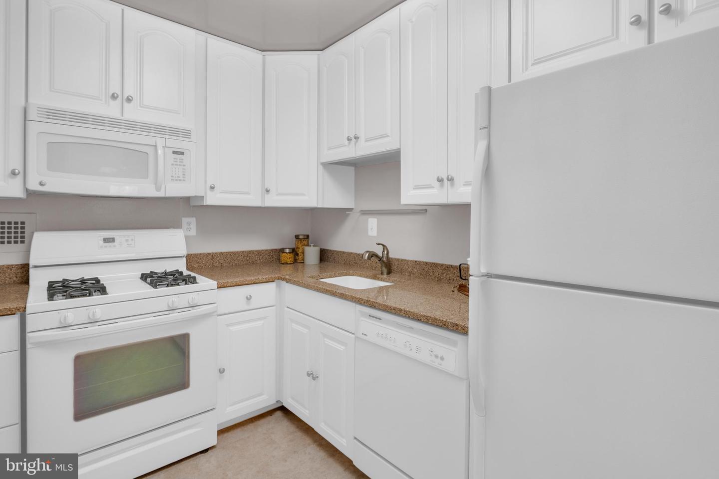 2939 VAN NESS ST NW #418, WASHINGTON, District Of Columbia 20008, 1 Bedroom Bedrooms, ,1 BathroomBathrooms,Residential,For sale,2939 VAN NESS ST NW #418,DCDC2224772 MLS # DCDC2224772