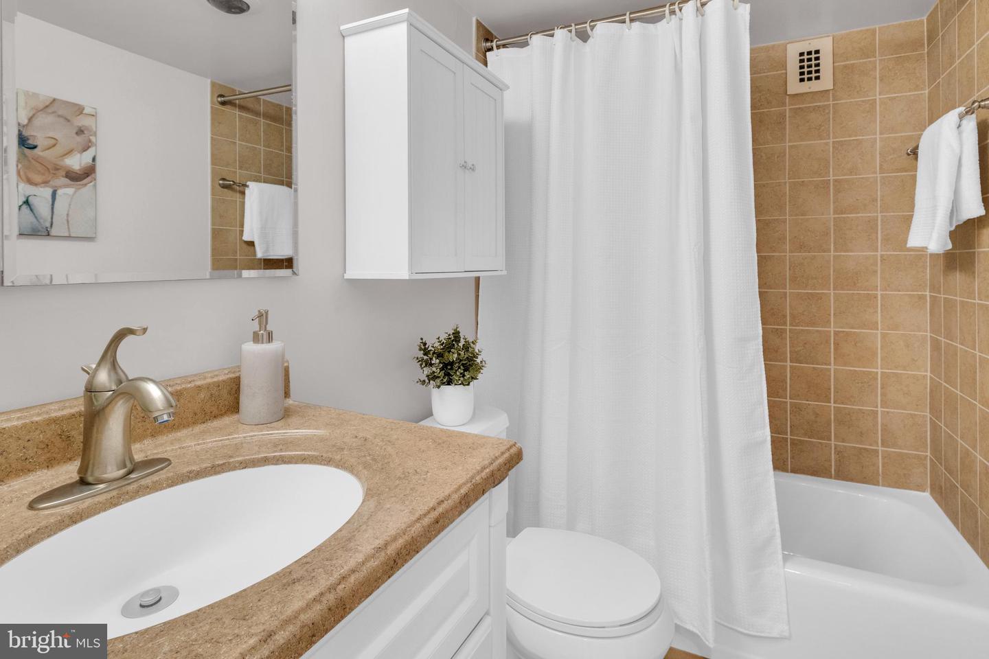 2939 VAN NESS ST NW #418, WASHINGTON, District Of Columbia 20008, 1 Bedroom Bedrooms, ,1 BathroomBathrooms,Residential,For sale,2939 VAN NESS ST NW #418,DCDC2224772 MLS # DCDC2224772