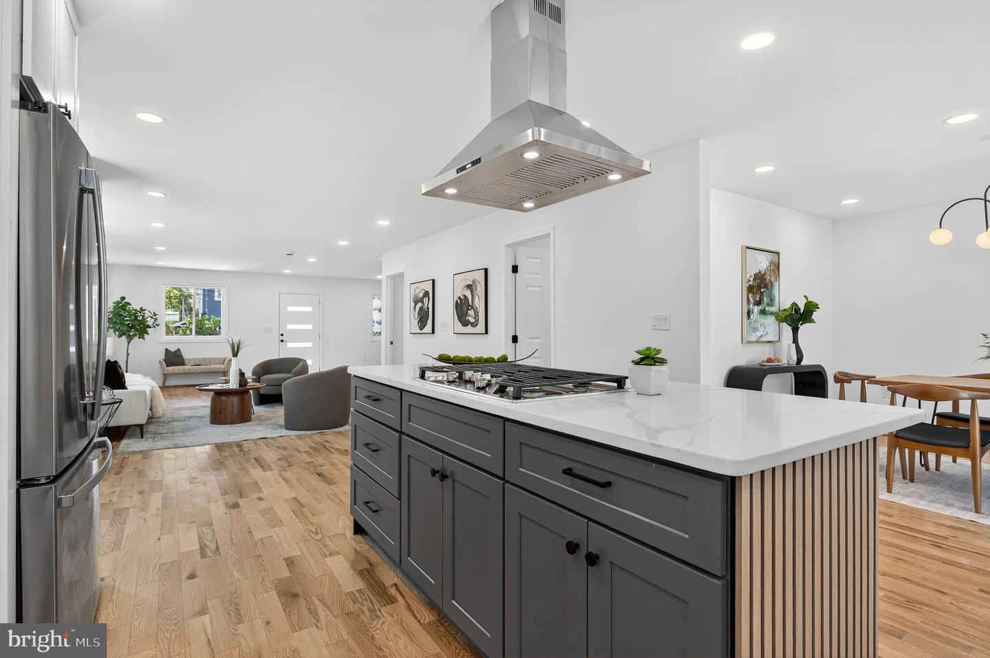 1006 DOUGLAS ST NE, WASHINGTON, District Of Columbia 20018, 5 Bedrooms Bedrooms, ,4 BathroomsBathrooms,Residential,For sale,1006 DOUGLAS ST NE,DCDC2224804 MLS # DCDC2224804