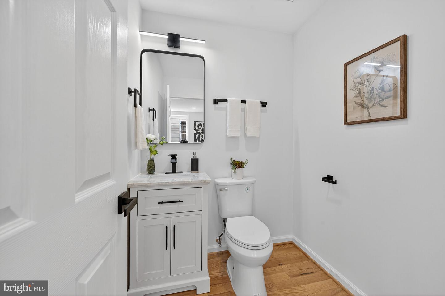 1006 DOUGLAS ST NE, WASHINGTON, District Of Columbia 20018, 5 Bedrooms Bedrooms, ,4 BathroomsBathrooms,Residential,For sale,1006 DOUGLAS ST NE,DCDC2224804 MLS # DCDC2224804