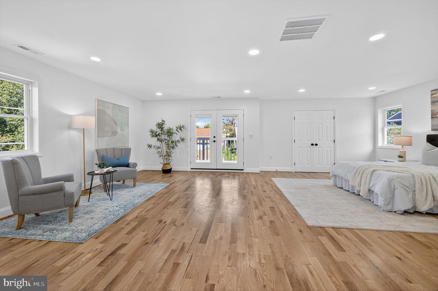 1006 DOUGLAS ST NE, WASHINGTON, District Of Columbia 20018, 5 Bedrooms Bedrooms, ,4 BathroomsBathrooms,Residential,For sale,1006 DOUGLAS ST NE,DCDC2224804 MLS # DCDC2224804