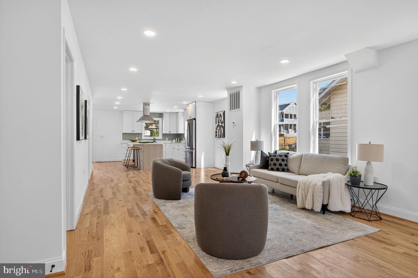 1006 DOUGLAS ST NE, WASHINGTON, District Of Columbia 20018, 5 Bedrooms Bedrooms, ,4 BathroomsBathrooms,Residential,For sale,1006 DOUGLAS ST NE,DCDC2224804 MLS # DCDC2224804