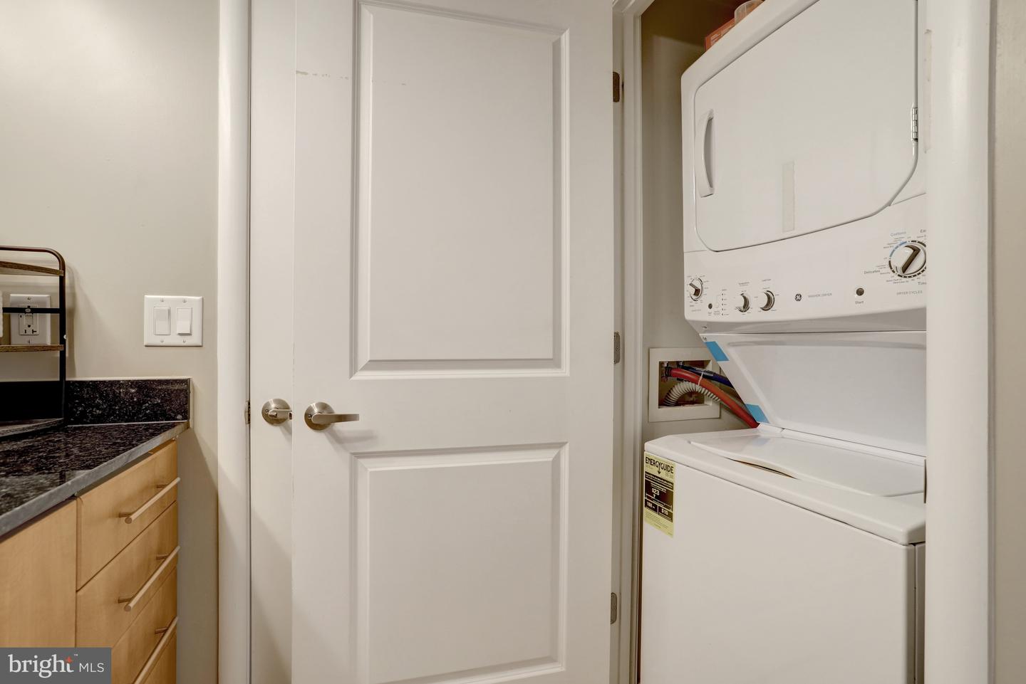 1021 N GARFIELD ST #914, ARLINGTON, Virginia 22201, 2 Bedrooms Bedrooms, ,1 BathroomBathrooms,Residential,For sale,1021 N GARFIELD ST #914,VAAR2064306 MLS # VAAR2064306