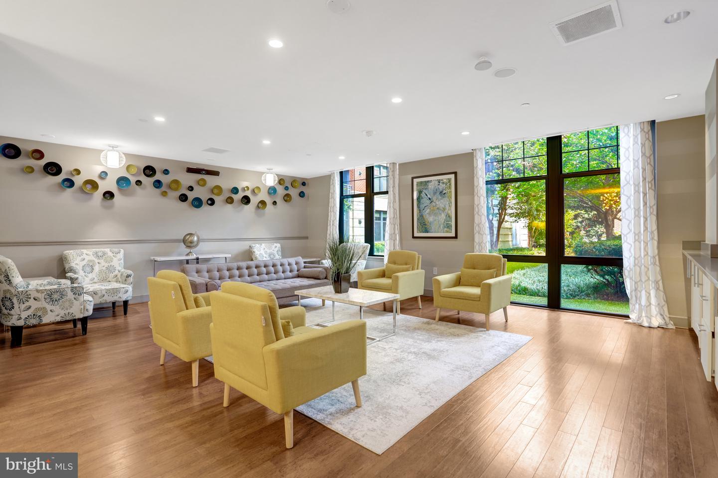1021 N GARFIELD ST #914, ARLINGTON, Virginia 22201, 2 Bedrooms Bedrooms, ,1 BathroomBathrooms,Residential,For sale,1021 N GARFIELD ST #914,VAAR2064306 MLS # VAAR2064306