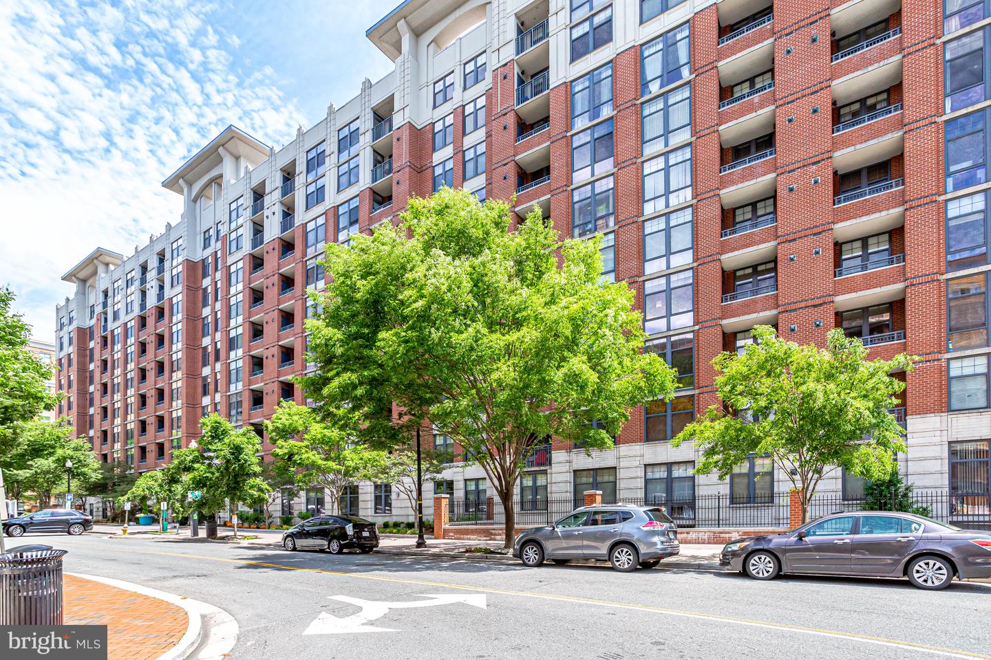 1021 N GARFIELD ST #914, ARLINGTON, Virginia 22201, 2 Bedrooms Bedrooms, ,1 BathroomBathrooms,Residential,For sale,1021 N GARFIELD ST #914,VAAR2064306 MLS # VAAR2064306